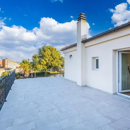 Paesana Heritage House Tatil Evi Garica